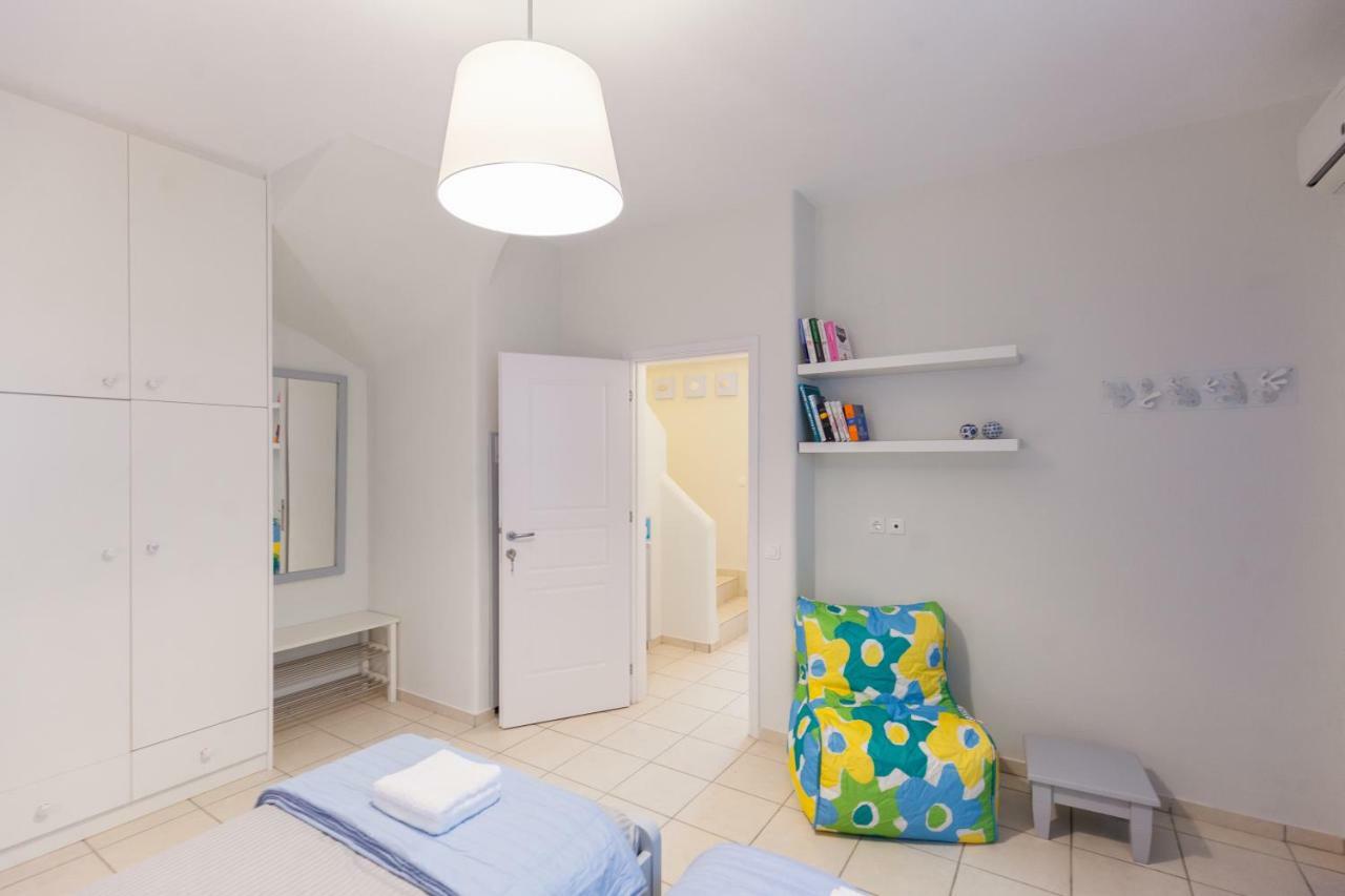 Just Blue With Amazing Sea Views In Piso Livadi Villa Buitenkant foto