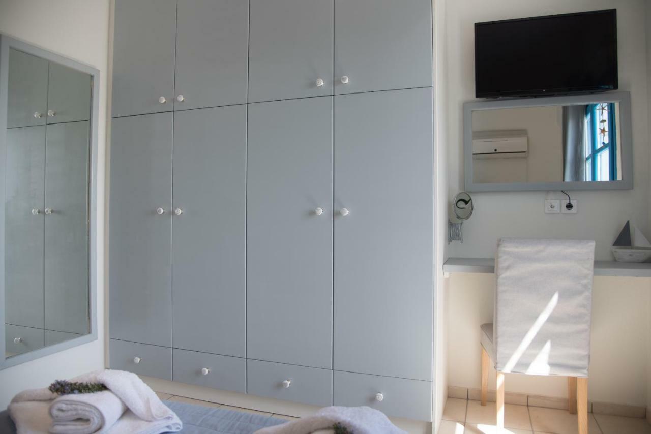 Just Blue With Amazing Sea Views In Piso Livadi Villa Buitenkant foto